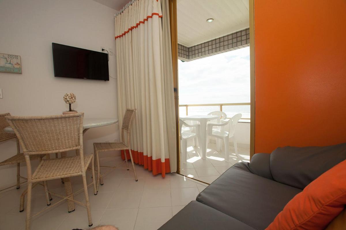 Entremares Apartahotel