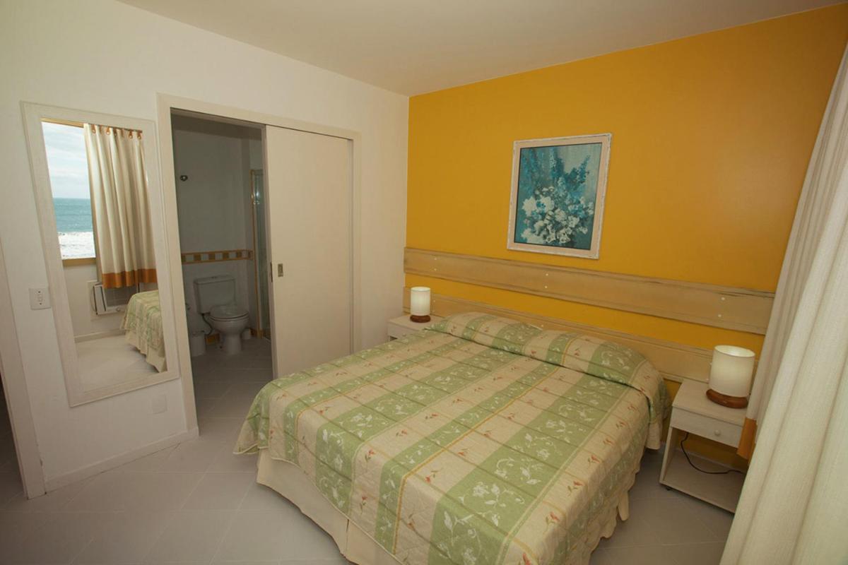 Entremares Apartahotel 3*